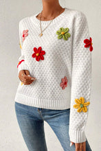 Load image into Gallery viewer, White Textured Knit 60s Vintage Flower Applique Sweater
