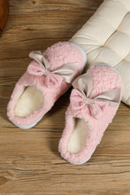 Load image into Gallery viewer, White Contrast Bowknot Applique Plush Winter Slippers
