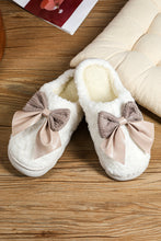 Load image into Gallery viewer, White Contrast Bowknot Applique Plush Winter Slippers
