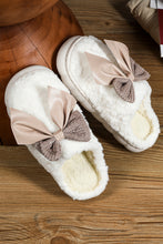 Load image into Gallery viewer, White Contrast Bowknot Applique Plush Winter Slippers
